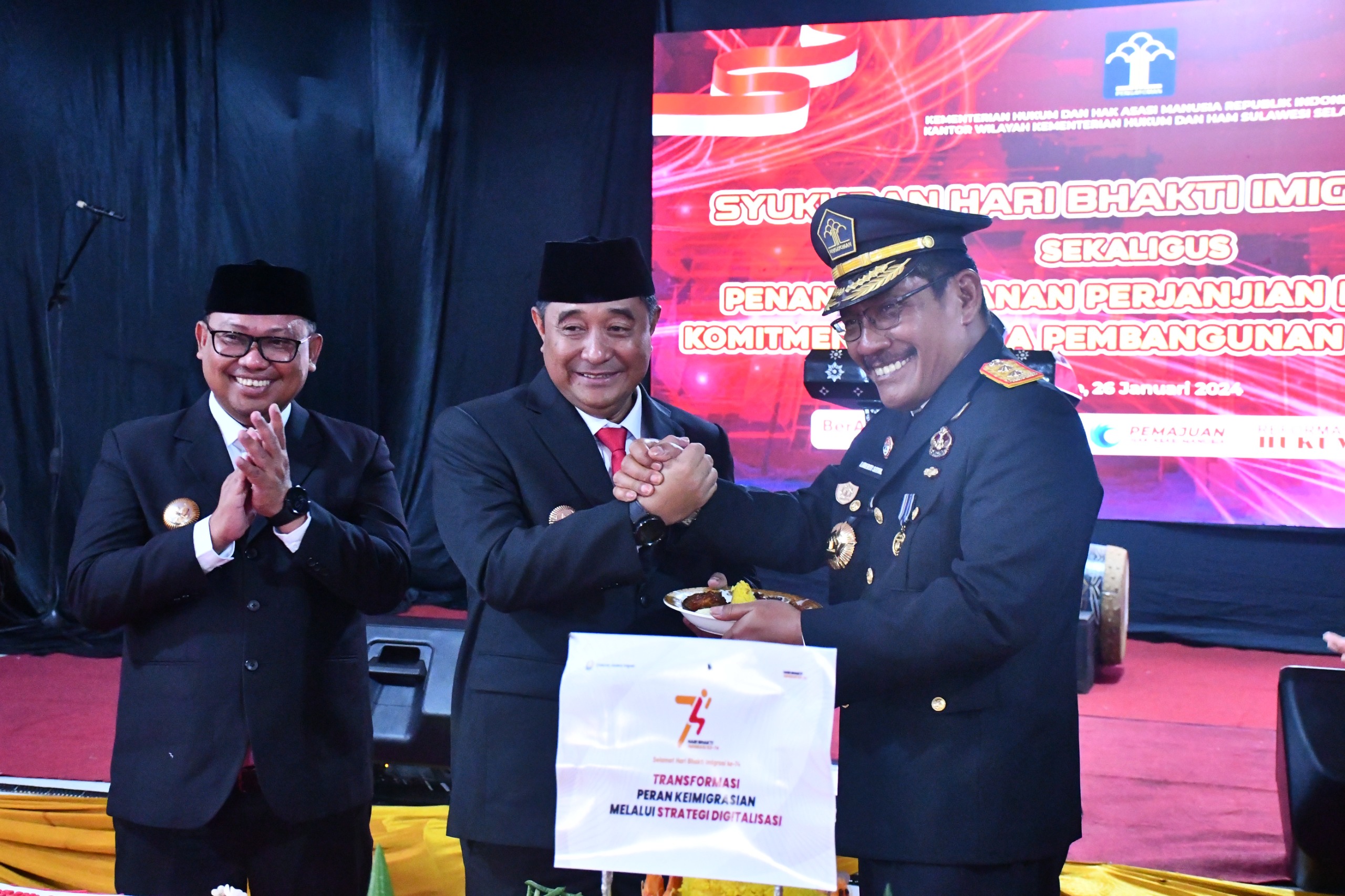 Gubernur Sulsel Peringati Hari Bhakti Imigrasi di Palopo