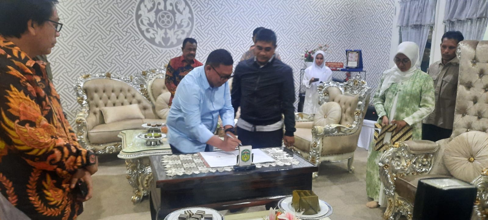 Wali Kota Palopo Tandatangani Hibah Anggaran Pengamanan Pilkada untuk TNI