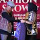 Sofha Marwah Bahtiar Angkat Tenun Sulsel Dihadapan Designer