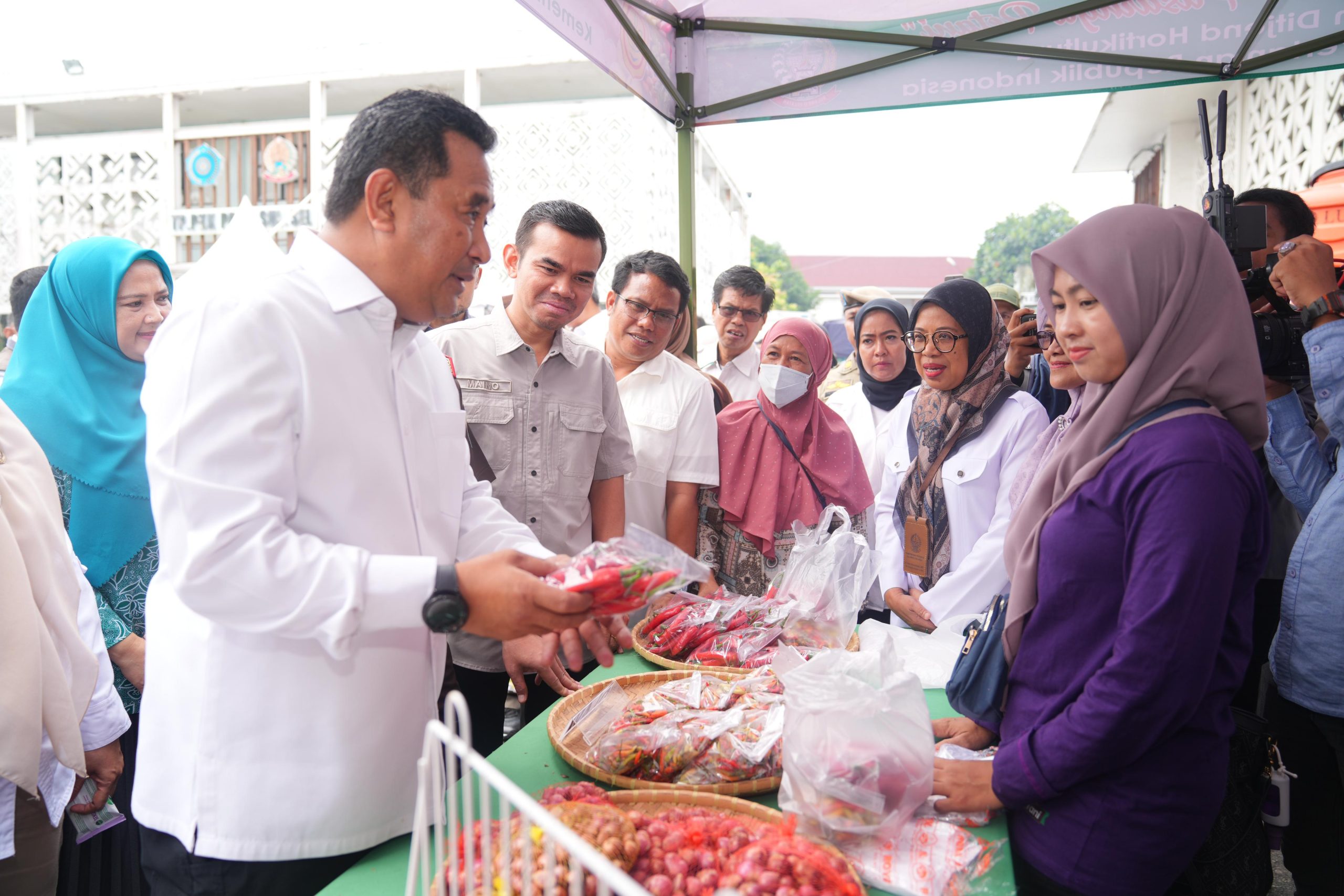 Gerakan Pangan Murah Serentak di Sulsel Percontohan Nasional