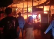 Kebakaran Habiskan Dua Rumah Warga, di Wattang Sidenreng