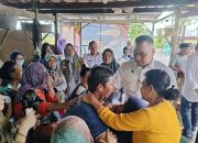 Pj Sekda Sidrap, Serahkan Bantuan untuk Korban Kebakaran