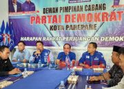 Kembalikan Formulir, TQ Disambut Ketua Demokrat Parepare