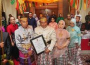 Dewan Adat Bone Anugerahi Pj Gubernur Sulsel Gelar Daeng Mappuji