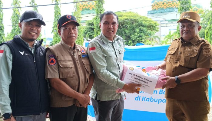 Peduli Kemanusiaan PT Vale Bagi Korban Banjir Bandang dan Longsor di Luwu