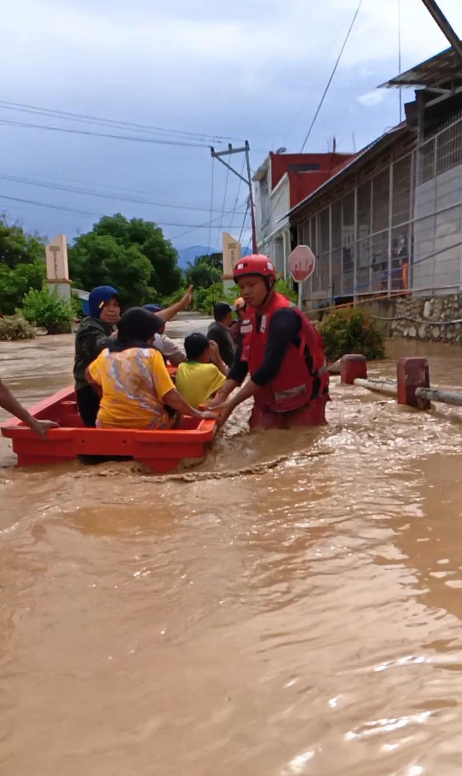 Korban Banjir dan Longsor di Luwu Bertambah 14 Meninggal Dunia