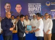 Bakal Calon Bupati Wajo Andi Rosman Kembalikan Formulir Pendaftaran Calon Bupati ke Partai NasDem