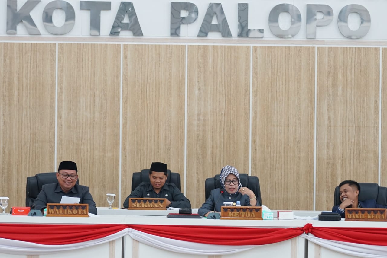 Ketua DPRD Palopo Pimpin Rapat Paripurna Penyerahan Ranperda