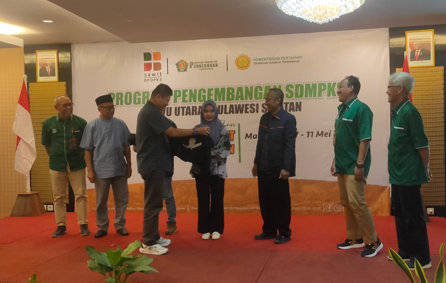 AKPY Latih Ratusan Petani Sawit Lutra Kembangkan SDM