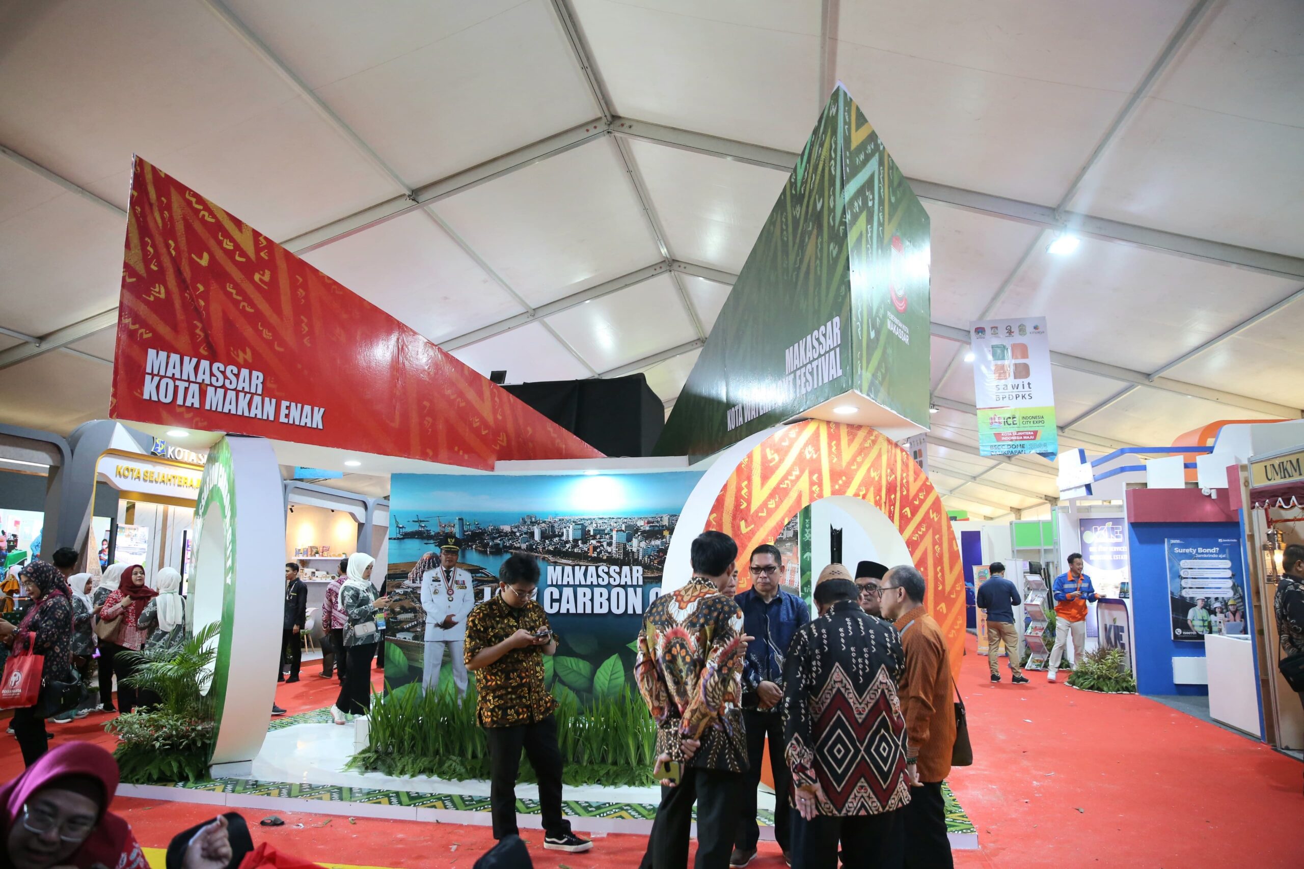Booth Kota Makassar Dipadati Ribuan Pengunjung di ICE Apeksi 2024