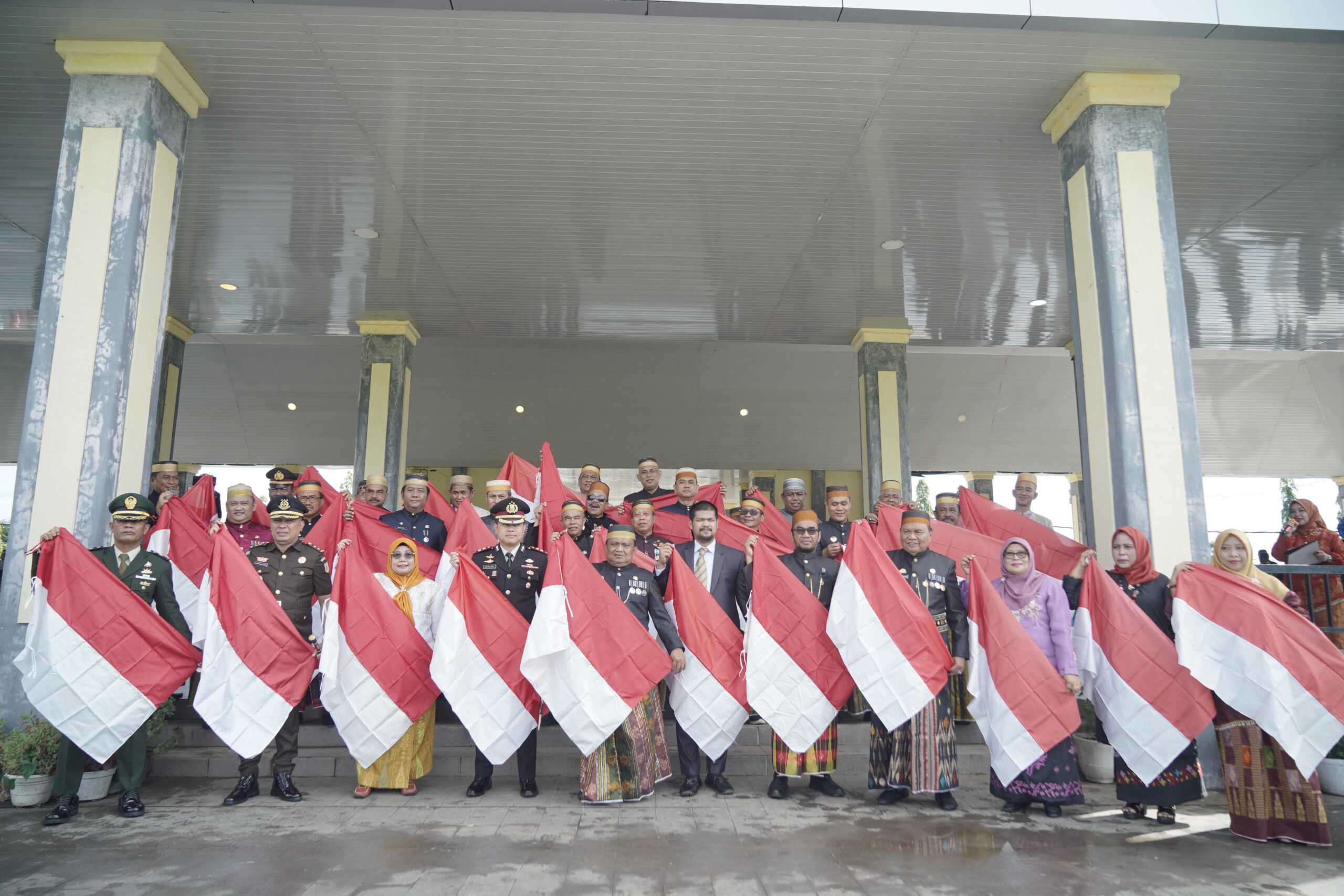 Peringati Hari Lahir Pancasila Diwarnai Pemberian Penghargaan dan Bantuan