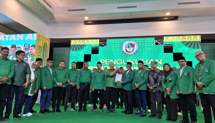 Bupati Konawe Utara Dikukuhkan sebagai Ketua IKA UMI Sultra