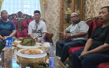 Mantan Anggota Fraksi PDIP dan Tomas Donri-Donri All Out Dukung Pasangan Sukses Mantan Anggota Fraksi PDIP dan Tomas Donri-Donri All Out Dukung Pasangan Sukses