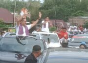 Disambut Ribuan Relawan di Perbatasan Luwu-Wajo, Agus-Win Sujud Syukur