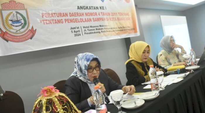 Sosialisasi Perda, Apiaty Amin Syam Harap Warga Bijak Kelola Sampah
