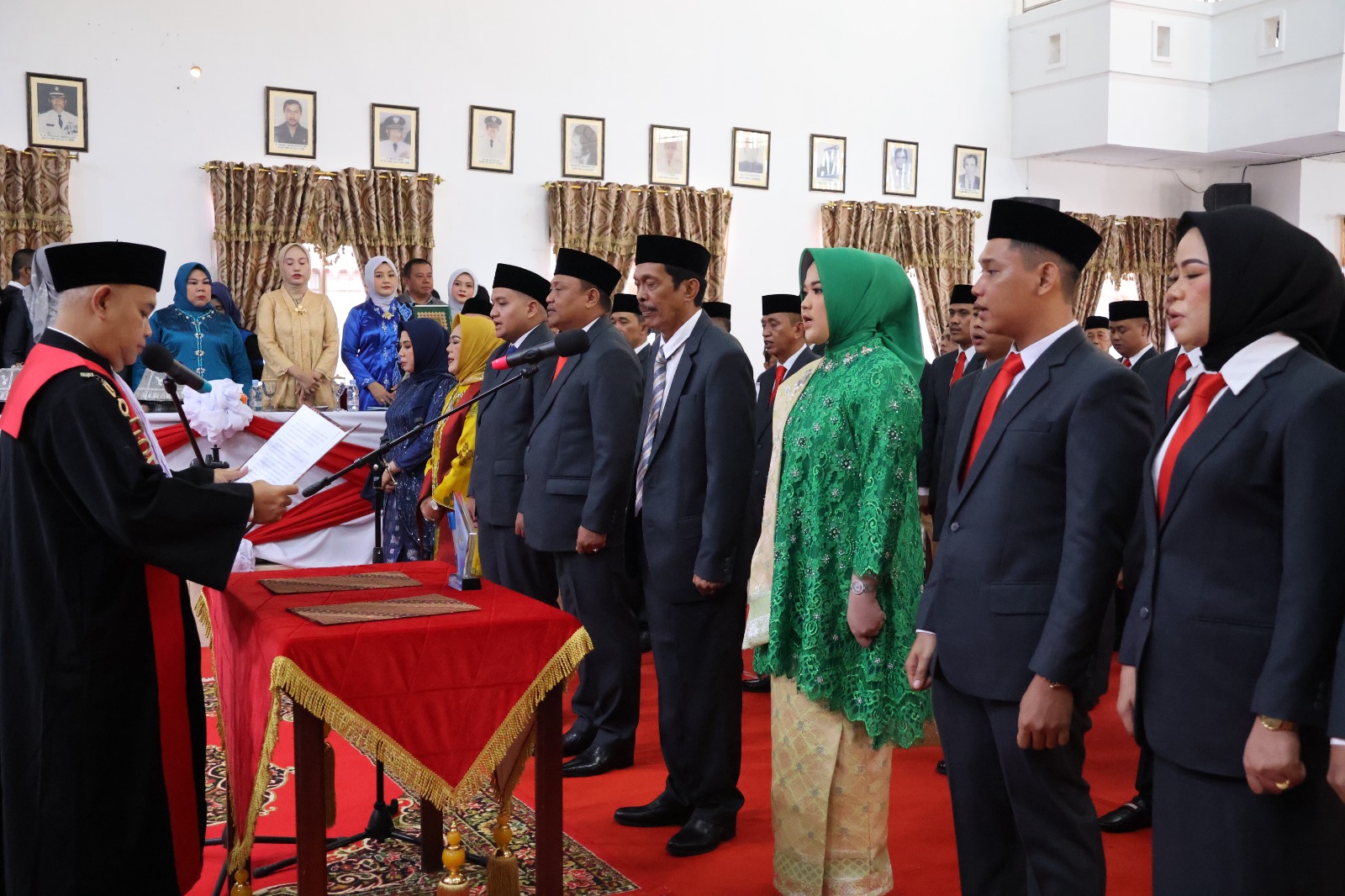 DPRD Kabupaten Pinrang Gelar Rapat Paripurna Pengambilan Sumpah Anggota Baru