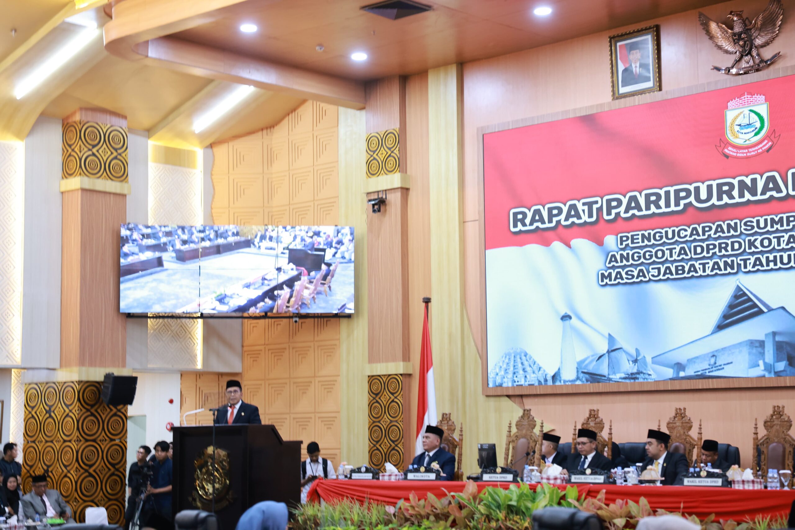 50 Anggota DPRD Makassar Resmi Dilantik, Ini Pesan Wali Kota Danny Pomanto