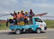 Akibat Angin Kencang, PLN Sidrap Ganti 39 Tiang Listrik Rusak