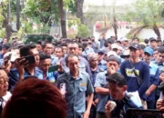 Petugas Penjaga Pintu Air Asal Luwu Demo di DPRD Provinsi