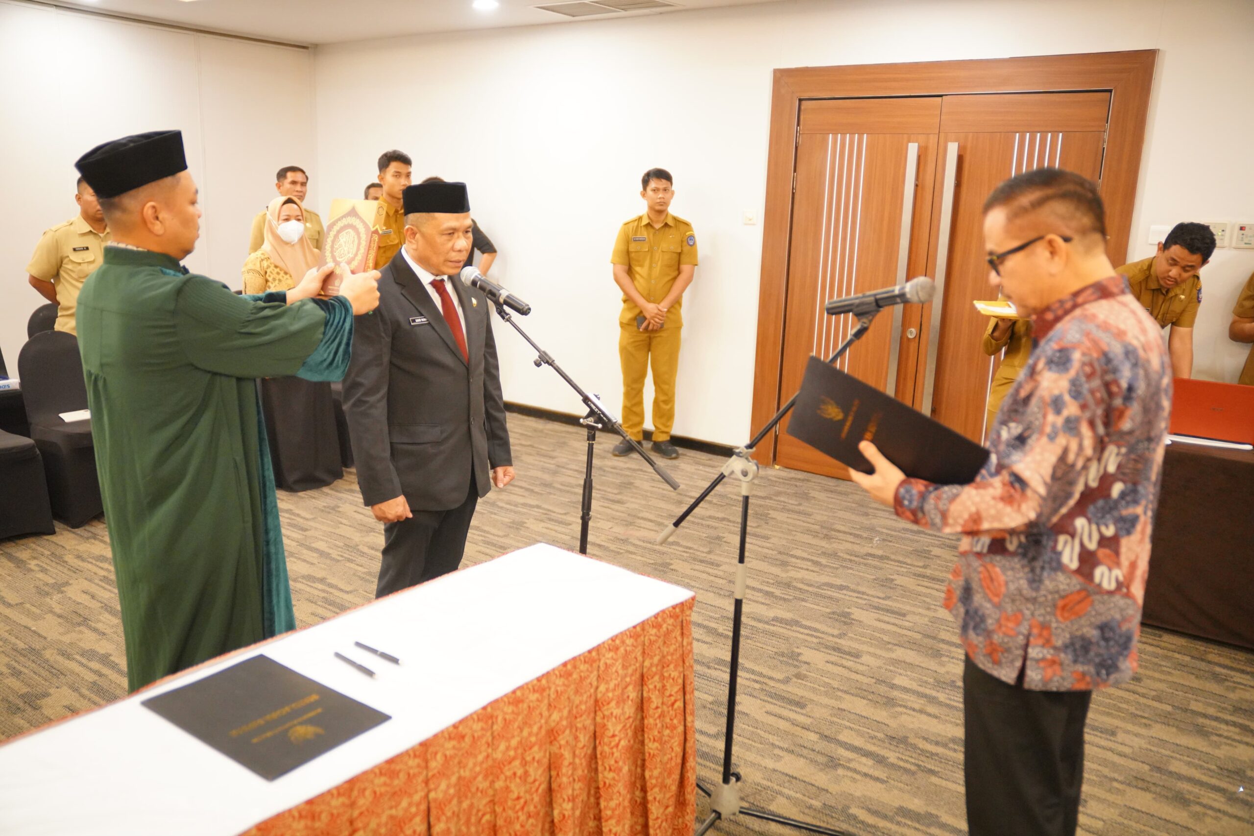 Lantik Pejabat Fungsional DPMPTSP Sulsel, Ini Pesan Sekda Jufri Rahman