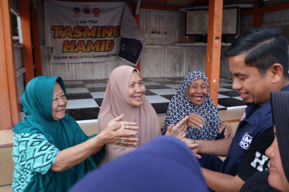 Warga Sambut Hangat Blusukan TSM MO, di Kelurahan Sumpang Minanggae