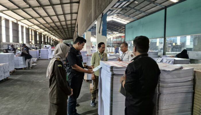 Bawaslu Awasi Percetakan 279.114 Lembar Surat Suara Pilkada Luwu