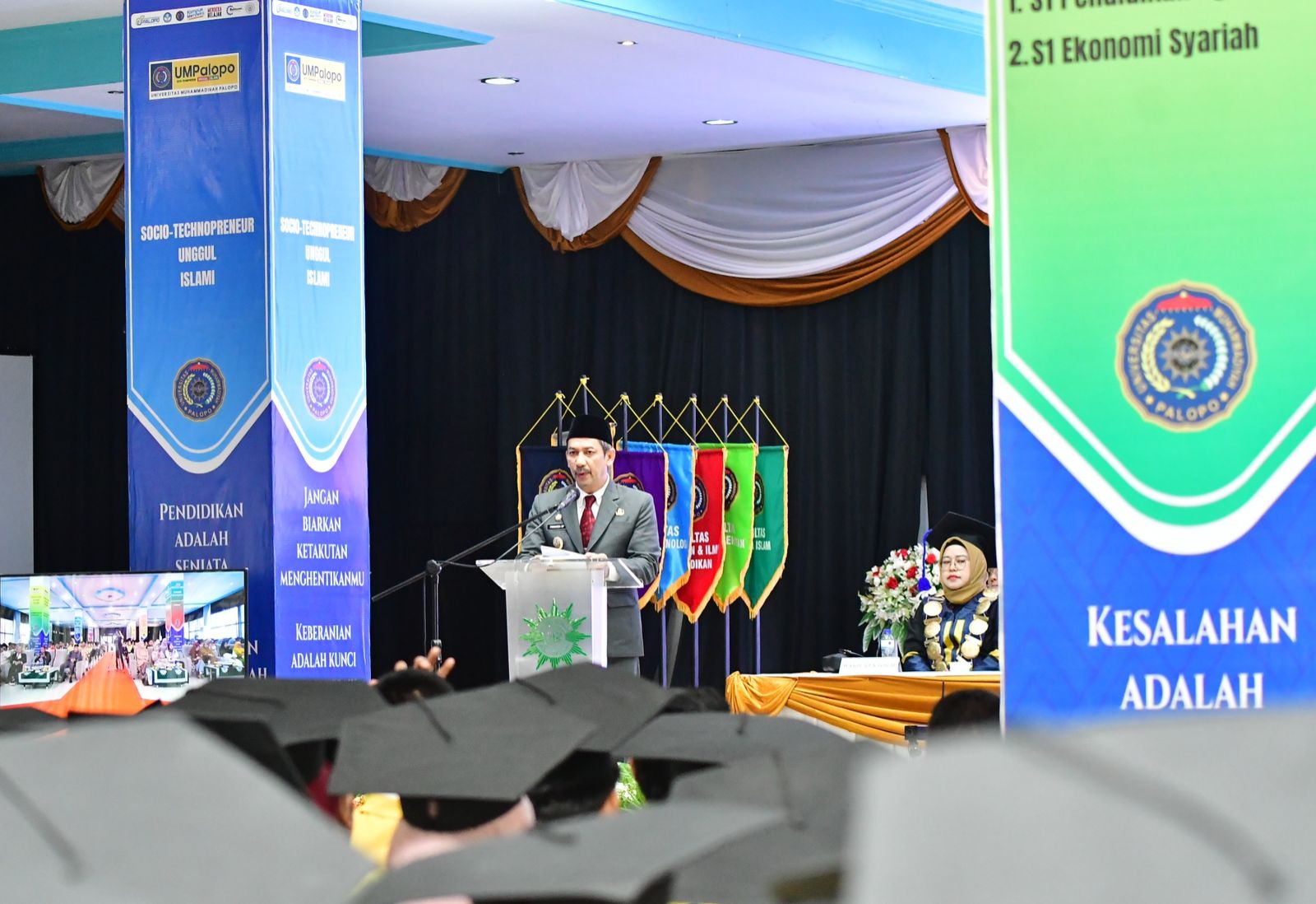 398 Mahasiswa UM Palopo Diwisuda, Ini Pesan Pj Wali Kota