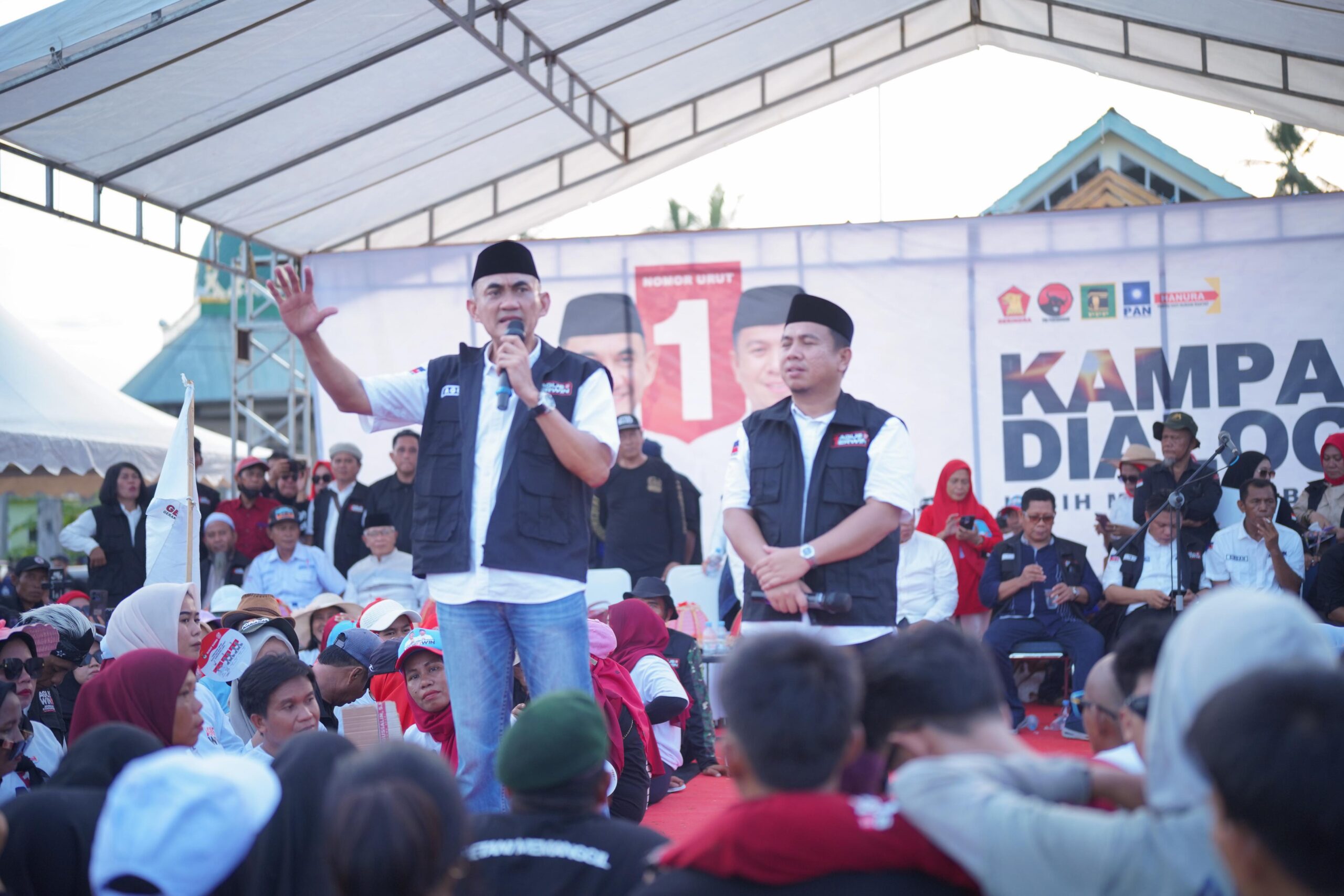 Admiral Kaddiraja Tegaskan Dukungan PDI-P Luwu untuk Aguswin