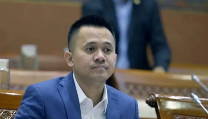 Permintaan Tax Holiday 50 Tahun, Anggota DPR: iPhone 16 Layak Diblokir di Indonesia