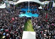 Menyemut, Puluhan Ribu Massa Padati Kampanye Akbar TSM-MO