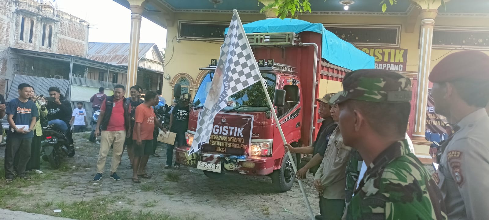 KPU Sidrap Mulai Distribusikan Logistik Pilkada ke 11 Kecamatan