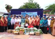 Pj Ketua TP-PKK Palopo Bersama Dharma Wanita Salurkan Bansos ke LKSA