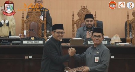 DPRD Makassar Rapat Paripurna Penandatanganan Nota Kesepakatan KUA-PPAS APBD 2025