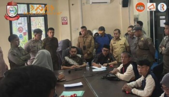 Andi Suharmika Terima Aspirasi Aliansi Gerakan Pemuda Mahasiswa Atlet Makassar