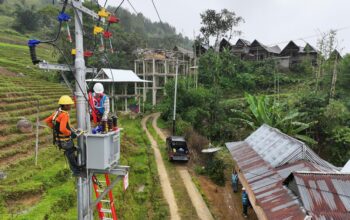 PLN Hadirkan Listrik 24 Jam untuk 14 Desa di Tana Toraja Jelang Natal PLN Hadirkan Listrik 24 Jam untuk 14 Desa di Tana Toraja Jelang Natal