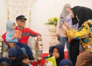 Pj Gubernur dan Ketua PKK Sulsel Serahkan KIA di Rujab Gubernur