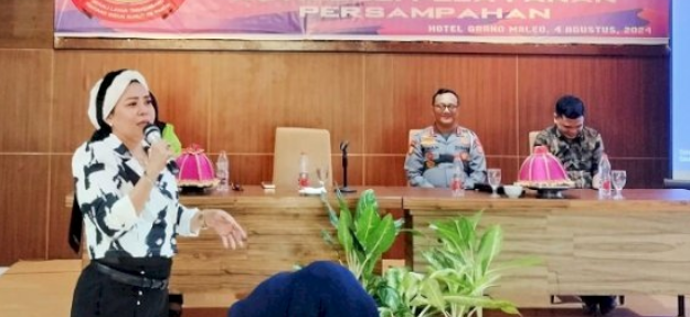 Nunung Dasniar Ajak Warga Makassar Rutin Bayar Retribusi Sampah