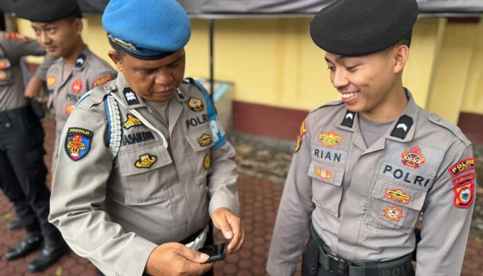 Propam Polres Luwu Periksa Handphone Anggota untuk Hindari Judi Online