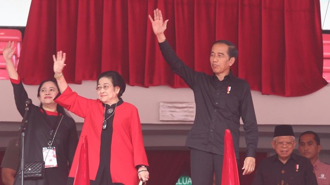 Resmi Dipecat, Jokowi dan Keluarga Putus Hubungan dengan Partai Banteng