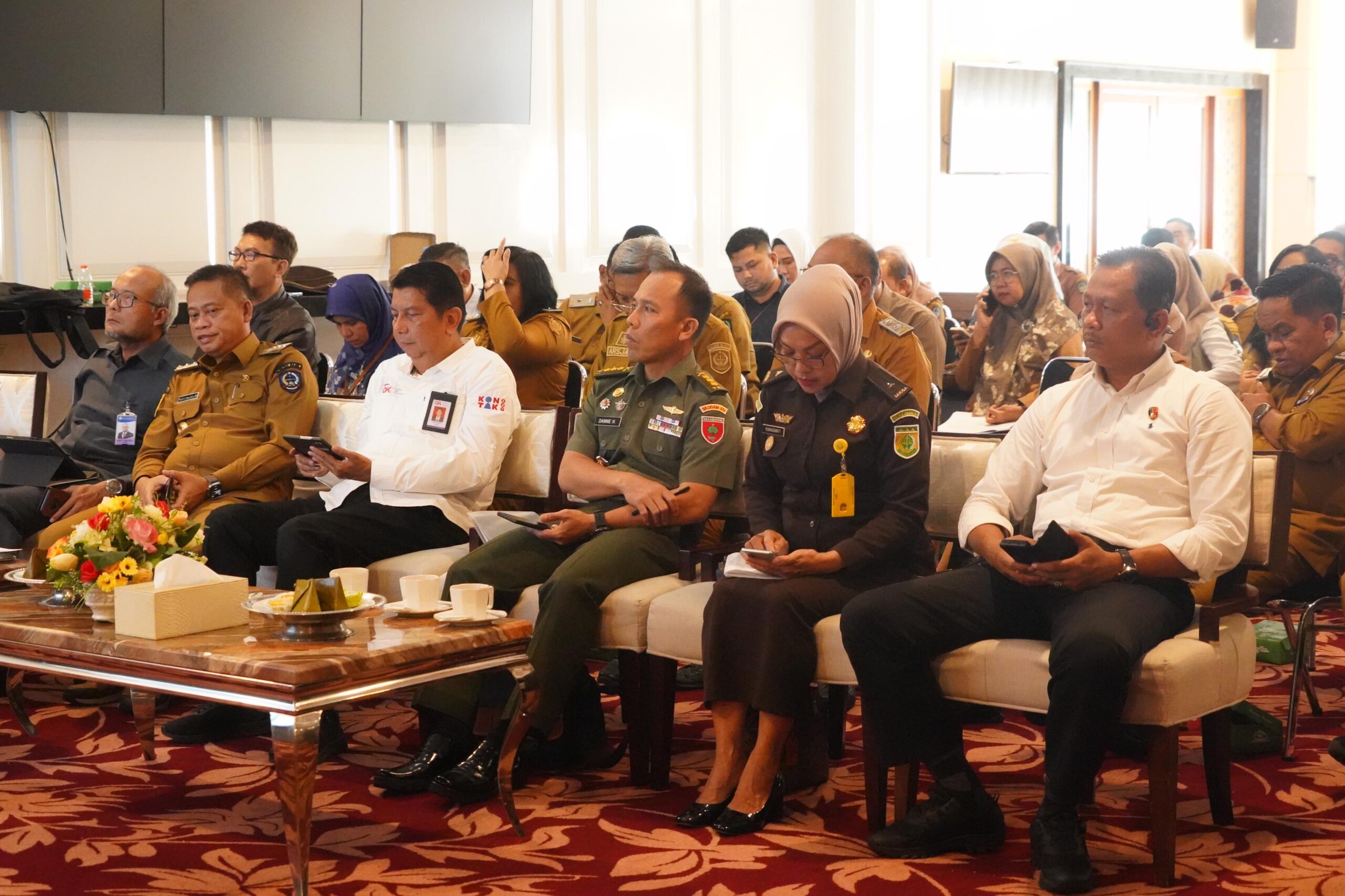 Pamen Ahli Pangdam XIV/Hasanuddin Ikuti Rakor Pengendalian Inflasi Daerah Secara Virtual