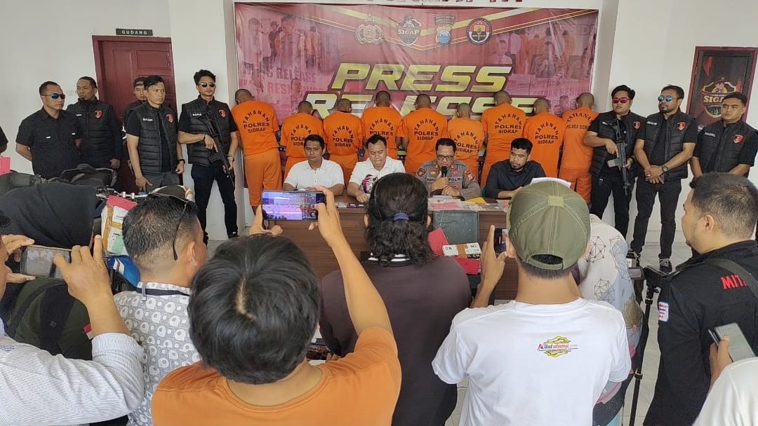 Polres Sidrap Amankan 11 Pelaku Penipuan Modus Jual Motor Online