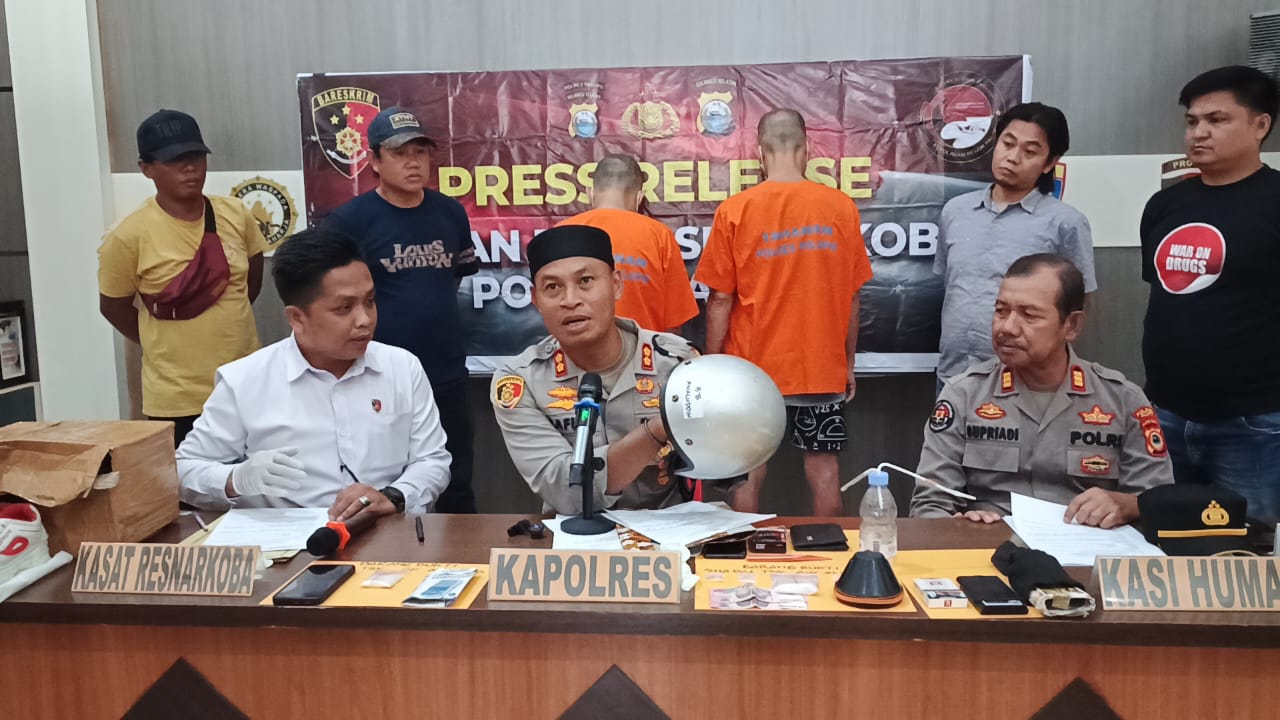Polres Palopo Gagalkan Penyelundupan Sabu, Dua Kurir Dibekuk