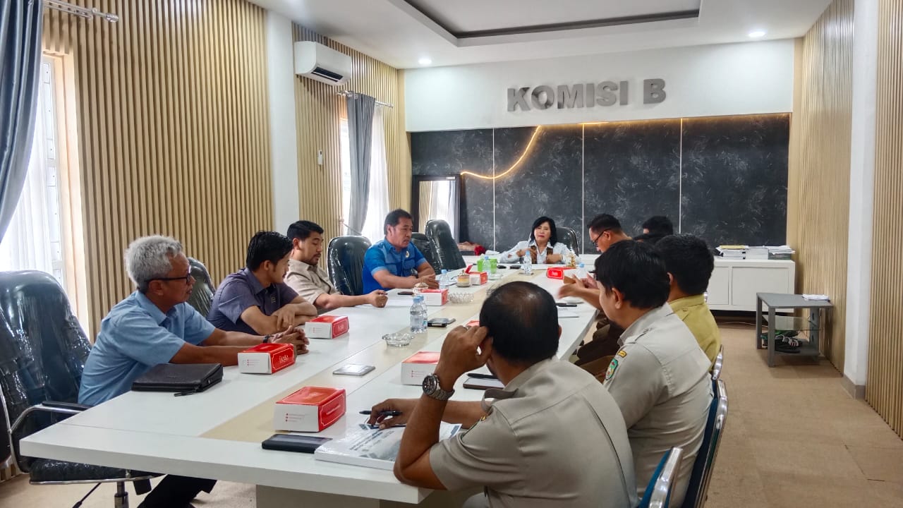 Komisi B DPRD Palopo Gelar Raker dengan Bappeda Bahas Program 2025