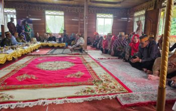 Zulkifli Yusuf Dinobatkan sebagai Karaeng Sanrobone ke-29 Zulkifli Yusuf Dinobatkan sebagai Karaeng Sanrobone ke-29