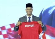 Resmi Jadi Pelatih Timnas Indonesia, Kluivert: Saya Tidak Takut Tekanan