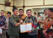 Rapat Penanganan Bencana, Menko PMK Minta Sulsel Tingkatkan Kesiagaan