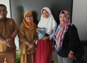 Disdik Sidrap Berikan 30 Tablet Android Kepada Siswa Berprestasi