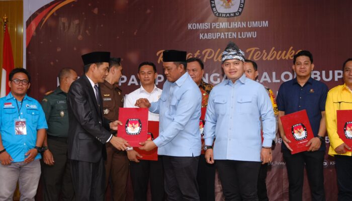 Patahuddin dan Dhevy Resmi Ditetapkan Sebagai Bupati dan Wakil Bupati Luwu