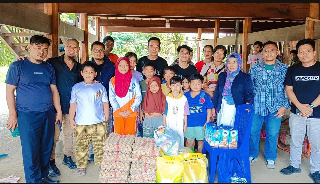 Peringati Hari Pers Nasional 2025, PWI Sidrap Gelar Bakti Sosial untuk Anak Yatim