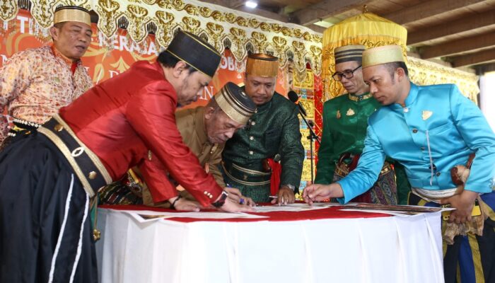 Zulkifli Yusuf Daeng Rani Resmi Dinobatkan Jadi Karaeng Sanrobone ke-XXX